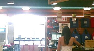 phim sex karaoke vn Cô gái được trao cho sex lồn hồng sức mạnh của Negritos và họ đụ cô.